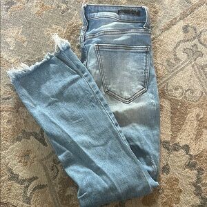 Risen Cropped Jeans